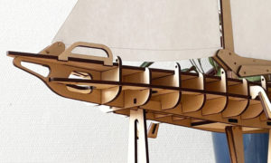 Coque avant de la maquette du transatlantique monocoque